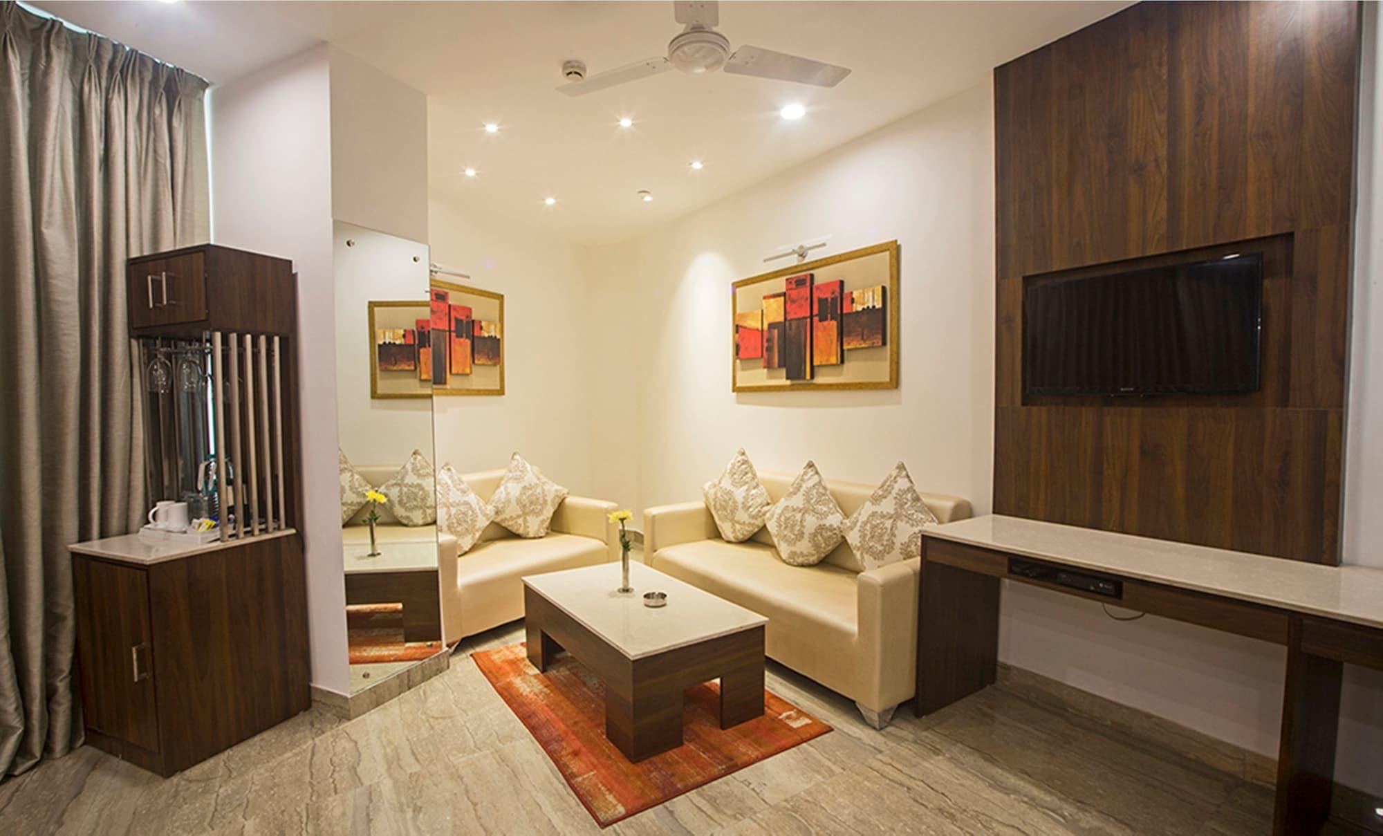 Hotel Shanti Palace Mahipalpur Neu-Delhi Exterior foto