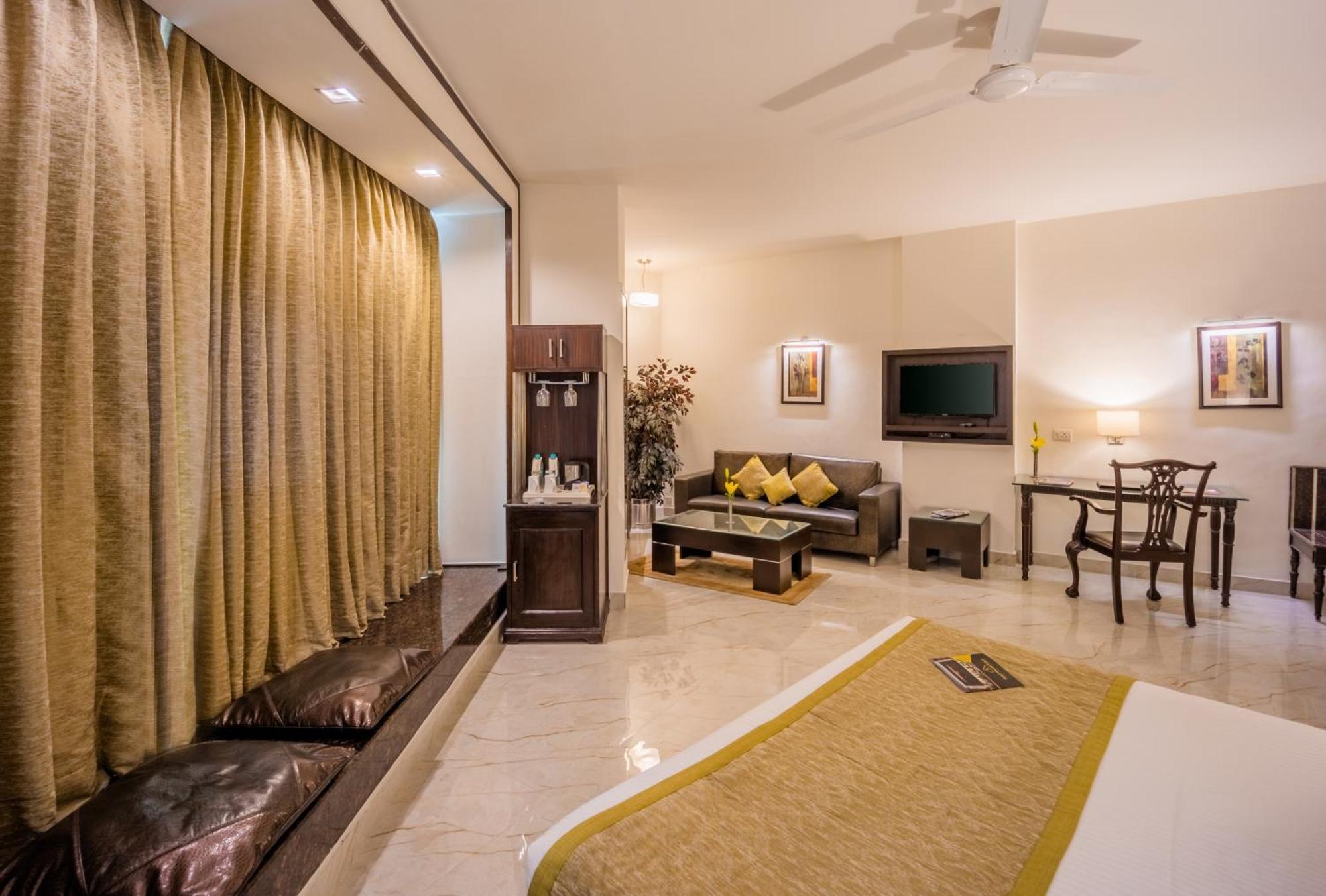 Hotel Shanti Palace Mahipalpur Neu-Delhi Exterior foto