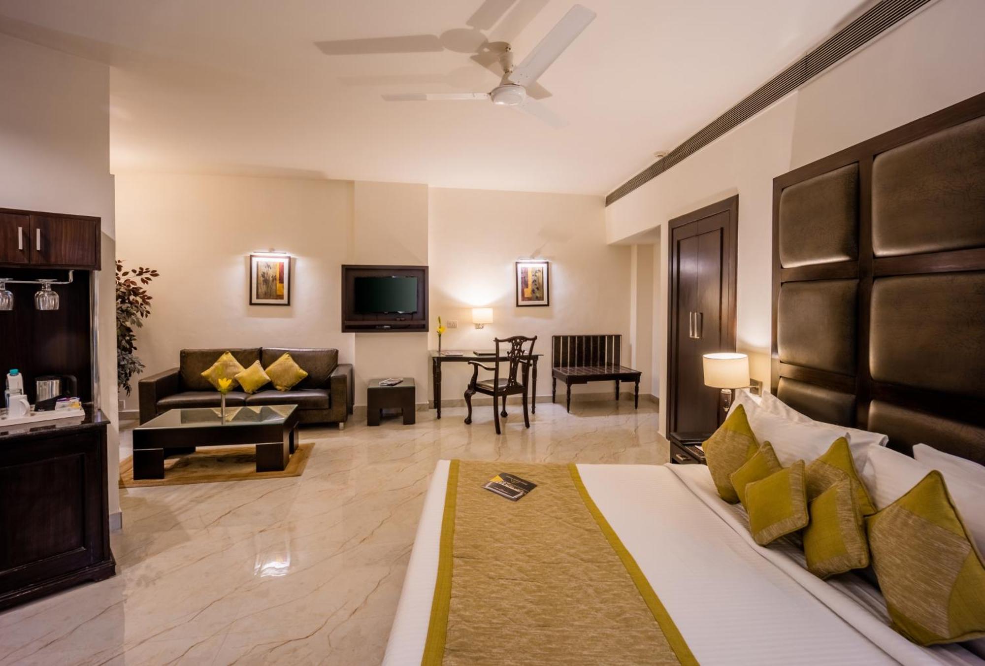 Hotel Shanti Palace Mahipalpur Neu-Delhi Exterior foto