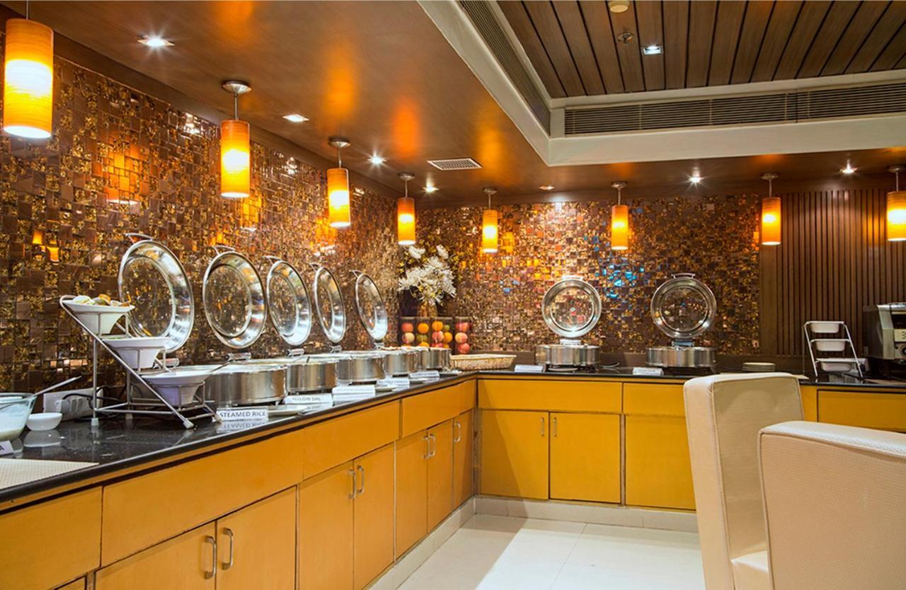 Hotel Shanti Palace Mahipalpur Neu-Delhi Exterior foto